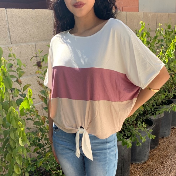 Mauve Tie Knot Color Block Short sleeve Tee - Picture 6 of 6